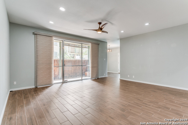 Image 11 of 28 For 3678 Hidden Drive  604