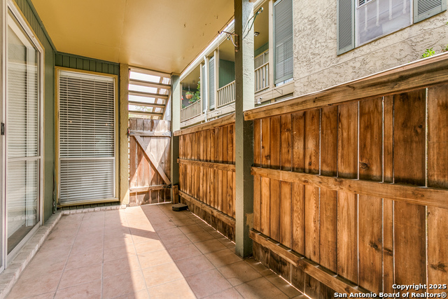 Image 22 of 28 For 3678 Hidden Drive  604