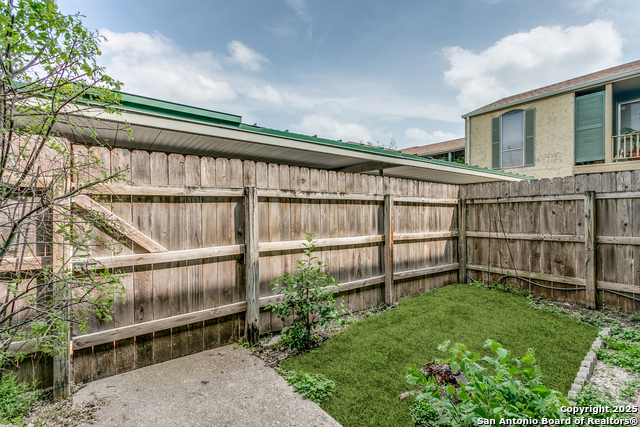 Image 23 of 28 For 3678 Hidden Drive  604