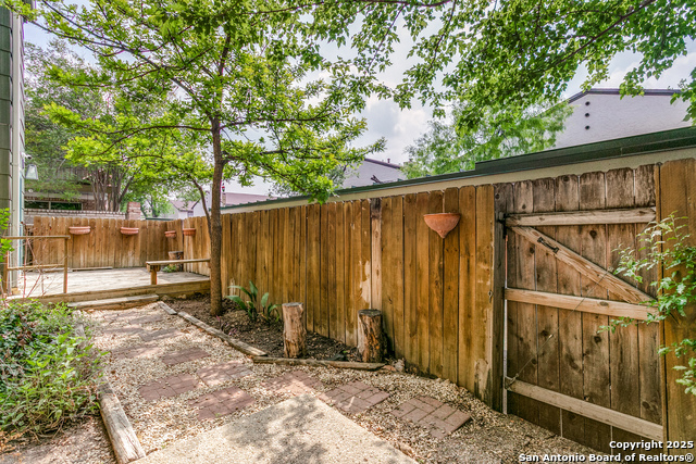 Image 25 of 28 For 3678 Hidden Drive  604