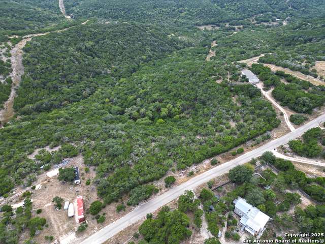 Image 12 of 24 For 1 Timbercreek Road