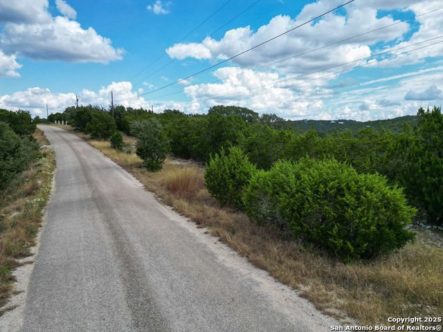 Image 17 of 24 For 1 Timbercreek Road