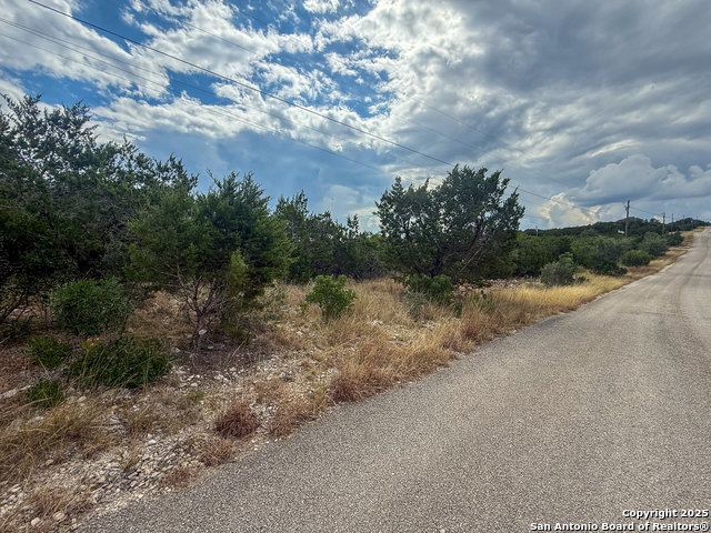 Image 22 of 24 For 1 Timbercreek Road