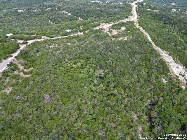 Image 7 of 24 For 1 Timbercreek Road