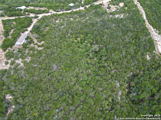 Image 8 of 24 For 1 Timbercreek Road