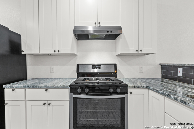 Image 10 of 31 For 726 E Highland Blvd