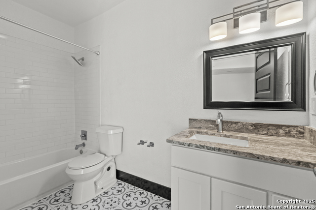 Image 13 of 31 For 726 E Highland Blvd