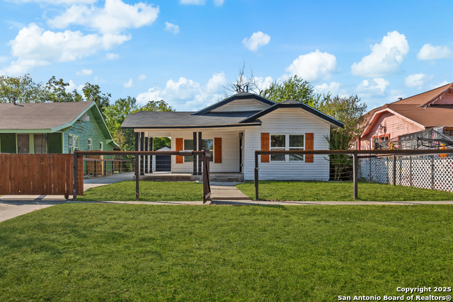 Image 3 of 31 For 726 E Highland Blvd