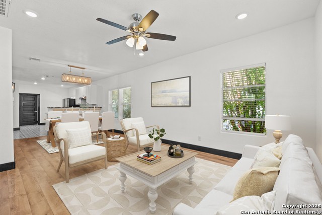 Image 5 of 31 For 726 E Highland Blvd