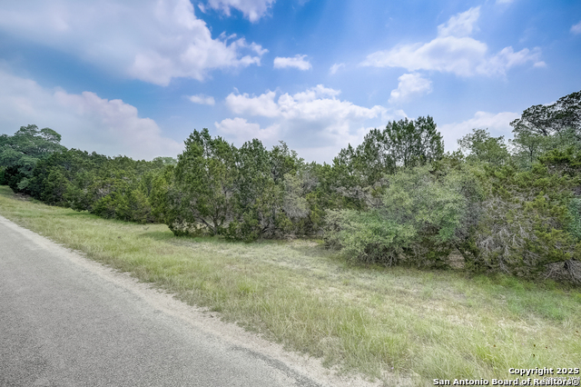 Image 5 of 16 For 875 Country