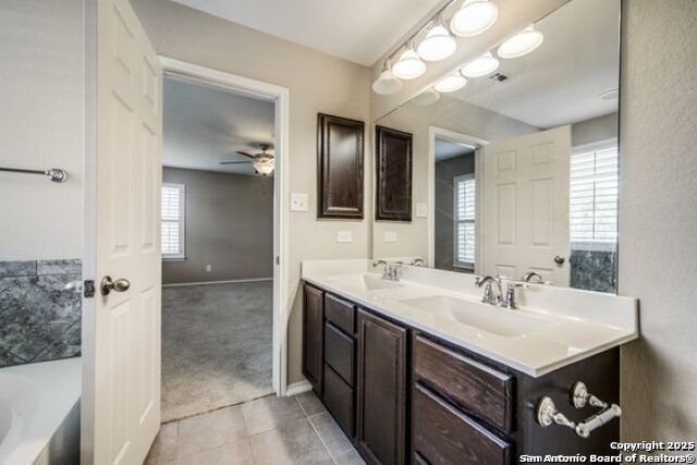 Listing photo id 9 for 9023 Pine Creek