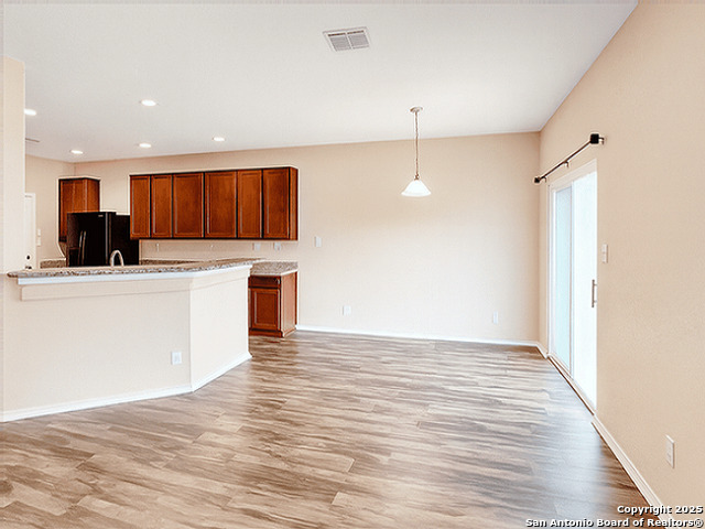 Image 15 of 19 For 9838 Twinbear Creek
