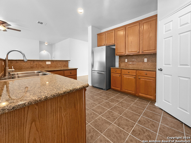 Image 16 of 19 For 541 Triple Crown