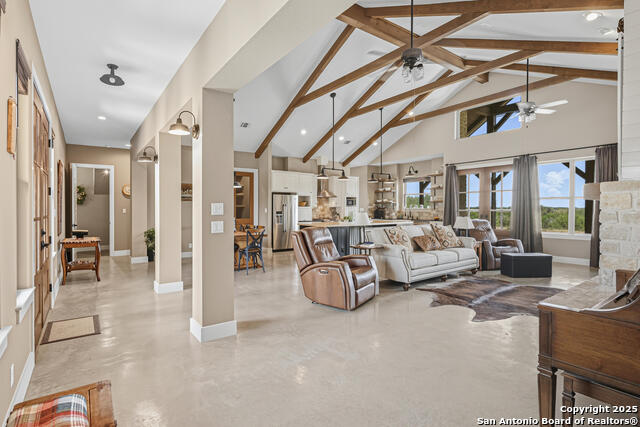 Image 13 of 49 For 516 Oak Haven