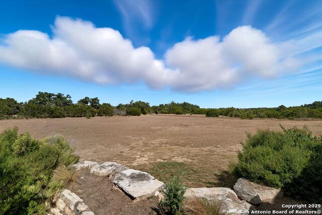 Image 30 of 49 For 516 Oak Haven