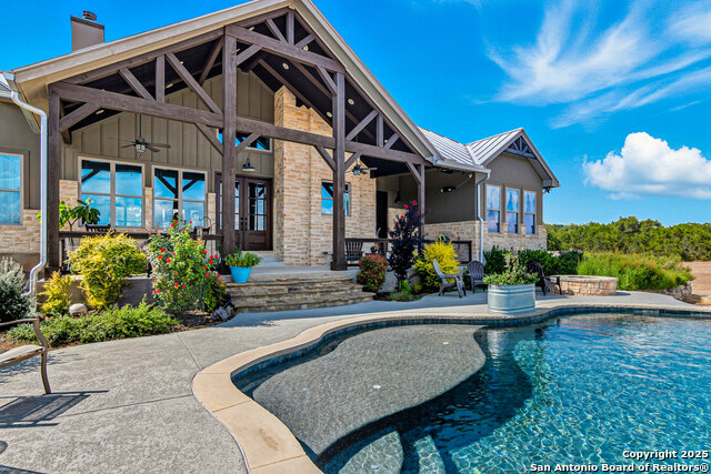 Image 34 of 49 For 516 Oak Haven