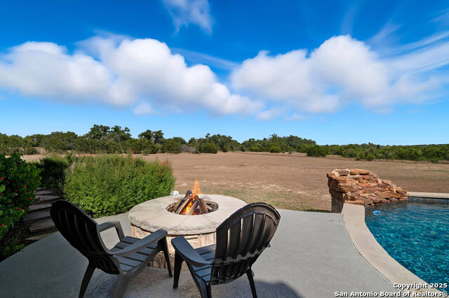 Image 35 of 49 For 516 Oak Haven