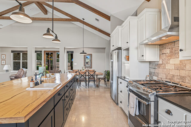 Image 4 of 49 For 516 Oak Haven