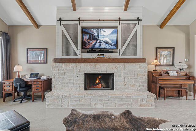 Image 6 of 49 For 516 Oak Haven