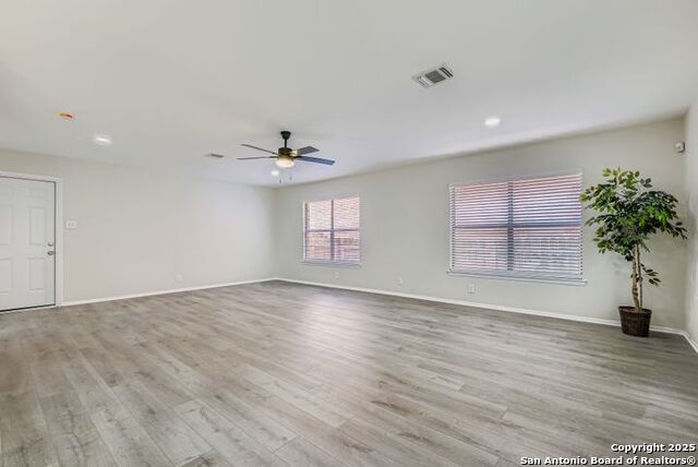 Image 16 of 33 For 11099 Cedar Park