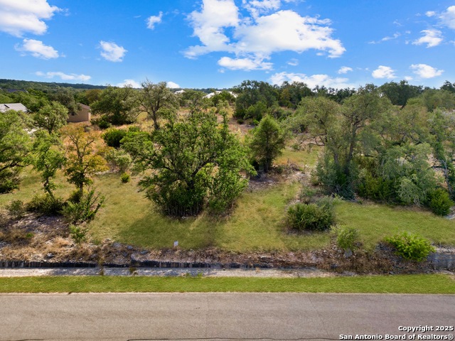 Listing photo id 4 for 7627 Ramble Ridge