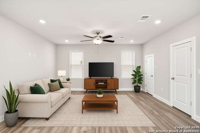 Image 27 of 31 For 21531 Sir Walter