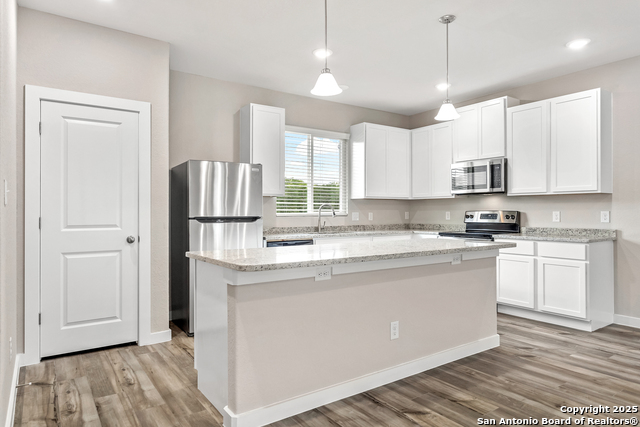 Image 7 of 31 For 21531 Sir Walter