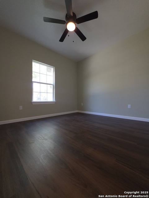 Image 15 of 17 For 216 San Augustine