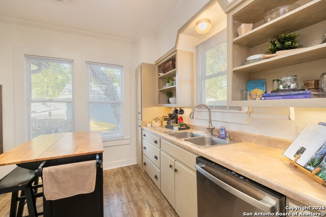 Image 12 of 33 For 190 Chestnut Ave S