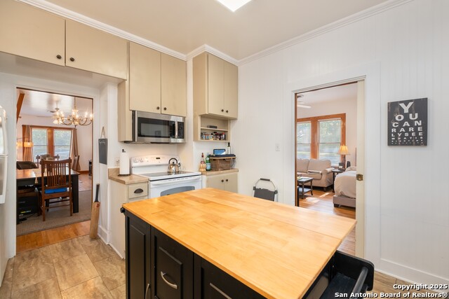 Image 14 of 33 For 190 Chestnut Ave S