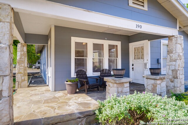 Image 2 of 33 For 190 Chestnut Ave S