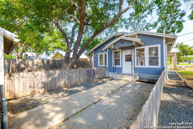 Image 25 of 33 For 190 Chestnut Ave S