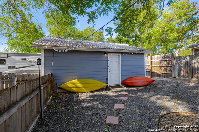 Image 30 of 33 For 190 Chestnut Ave S