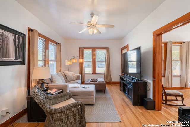 Image 7 of 33 For 190 Chestnut Ave S