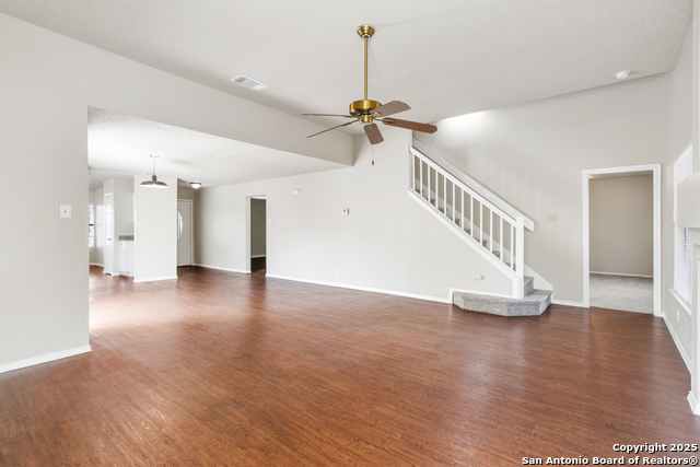 Image 14 of 26 For 7112 Beech Trail