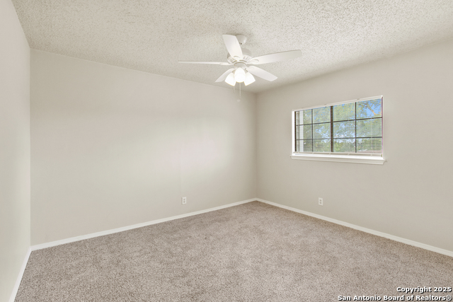 Image 19 of 26 For 7112 Beech Trail