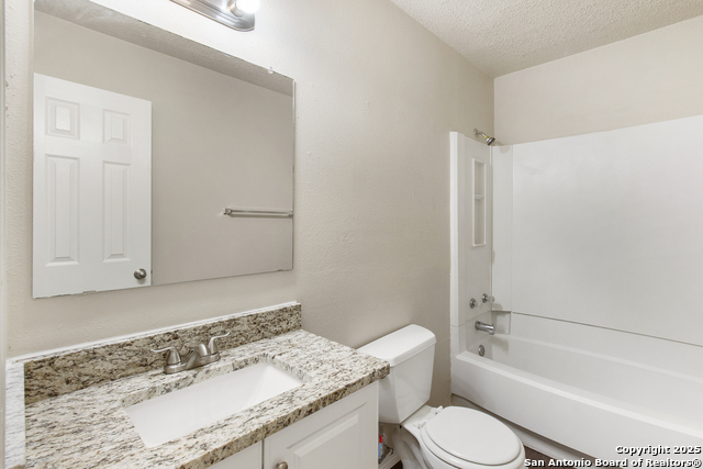 Image 20 of 26 For 7112 Beech Trail