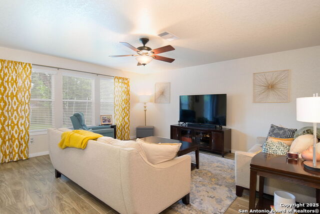 Image 10 of 35 For 4551 Summer Fall