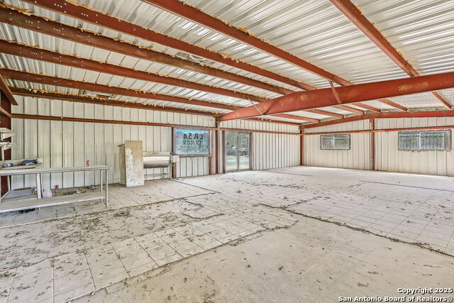 Listing photo id 18 for 19815 Shady Ln.,