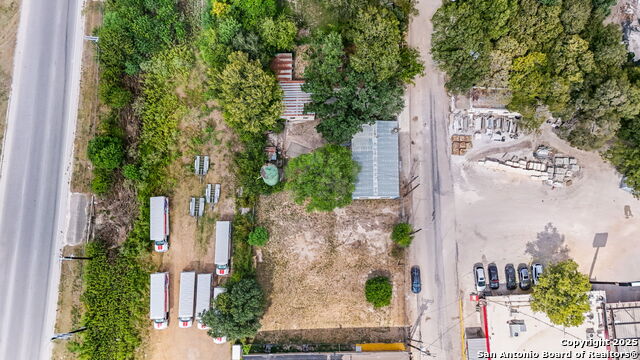 Listing photo id 23 for 19815 Shady Ln.,