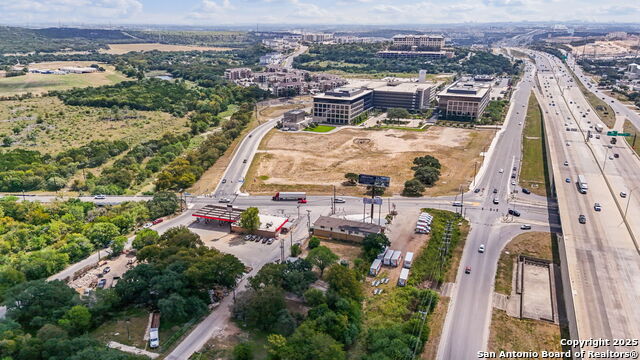 Listing photo id 28 for 19815 Shady Ln.,