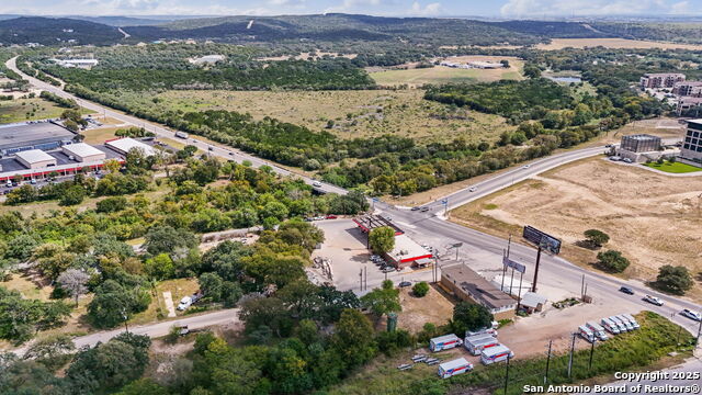 Listing photo id 29 for 19815 Shady Ln.,