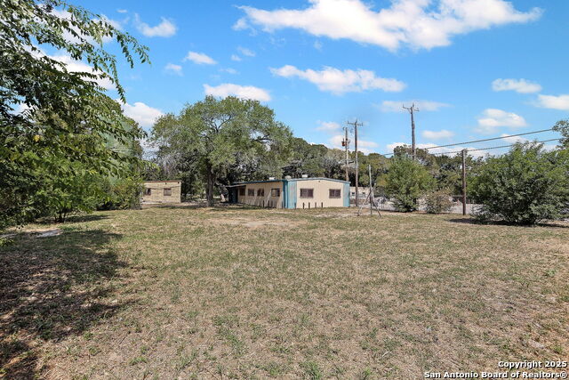 Listing photo id 5 for 19815 Shady Ln.,