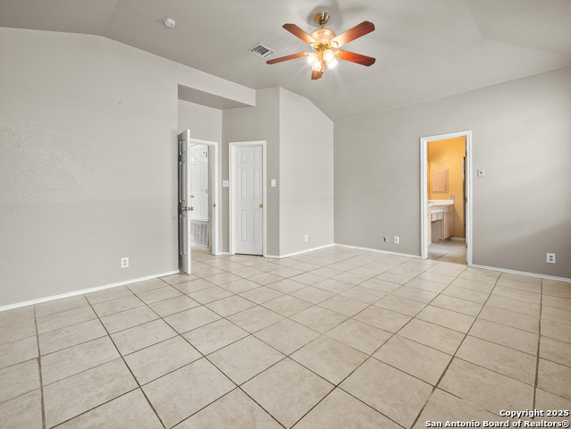 Listing photo id 15 for 6511 Ridge Place St