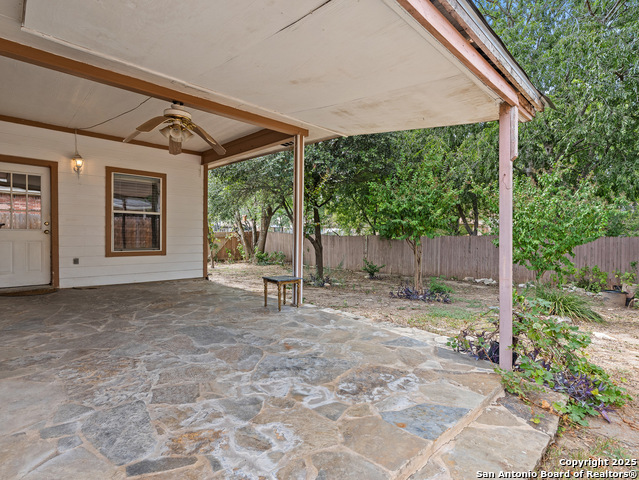 Listing photo id 24 for 6511 Ridge Place St