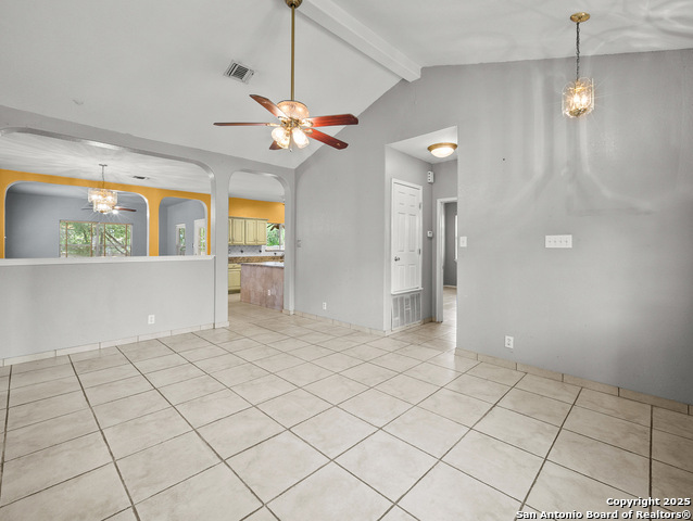 Listing photo id 5 for 6511 Ridge Place St