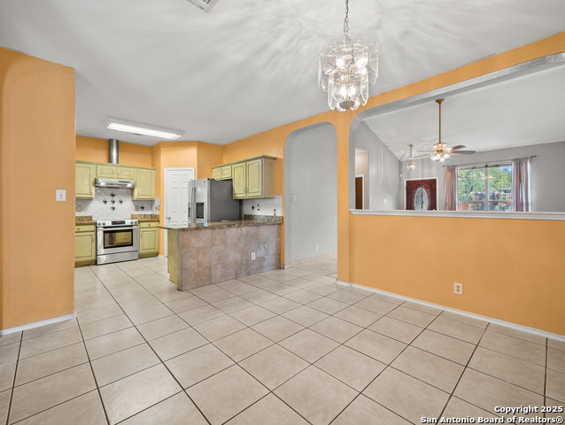 Listing photo id 7 for 6511 Ridge Place St