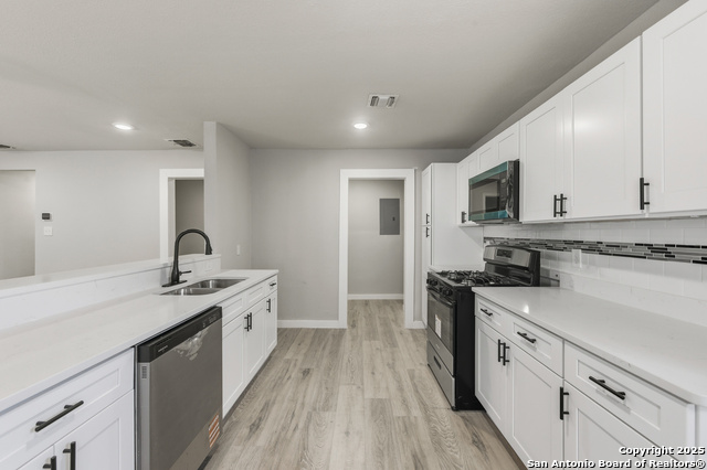 Image 10 of 28 For 8942 Port Side