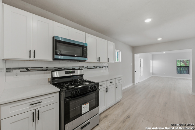 Image 11 of 28 For 8942 Port Side