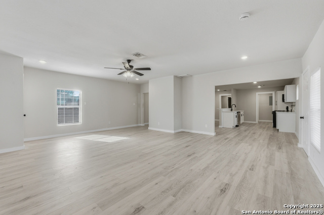 Image 13 of 28 For 8942 Port Side